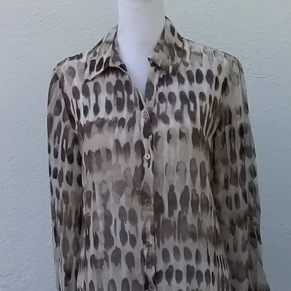 CHICO'S Womens Blouse Size 0 Small Beige Brown Long Sleeve Lightweight Sheer - Picture 2 of 6
